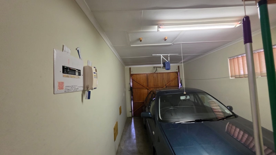 3 Bedroom Property for Sale in Stilbaai Wes Western Cape